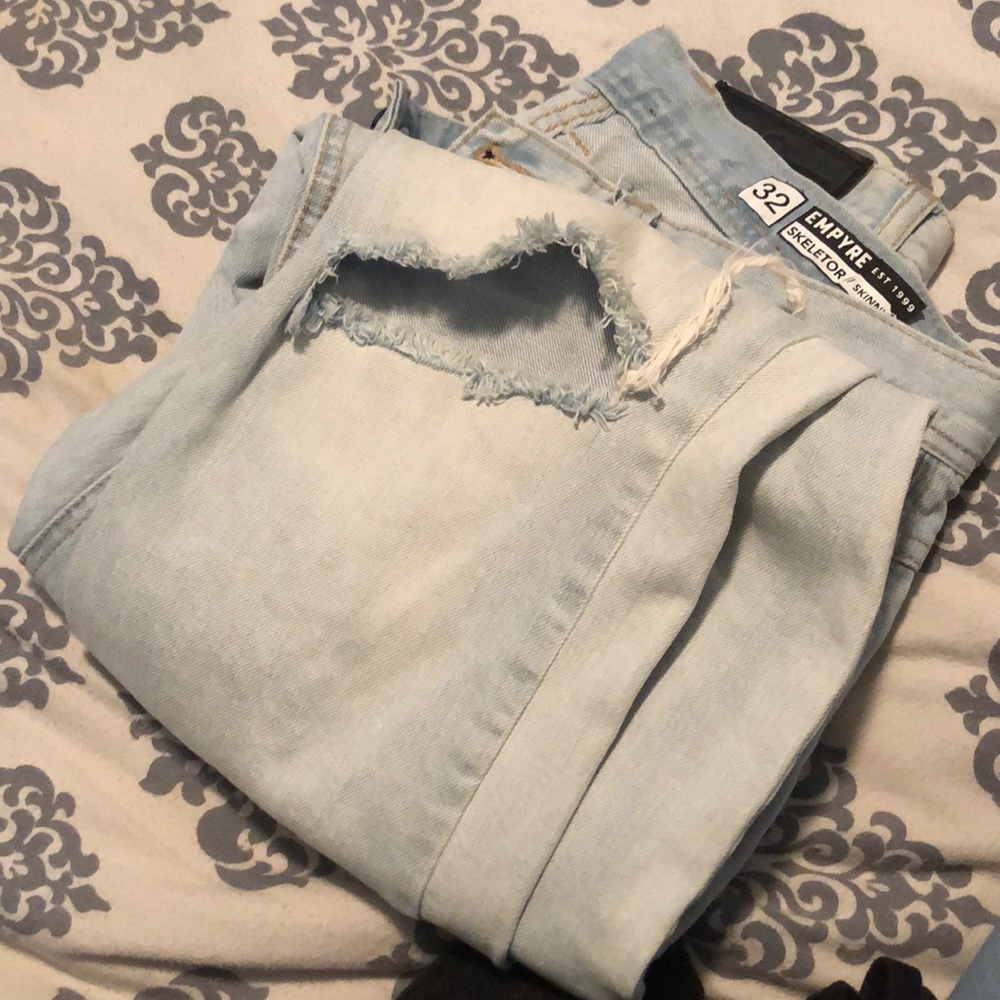 light wash skinny jeans